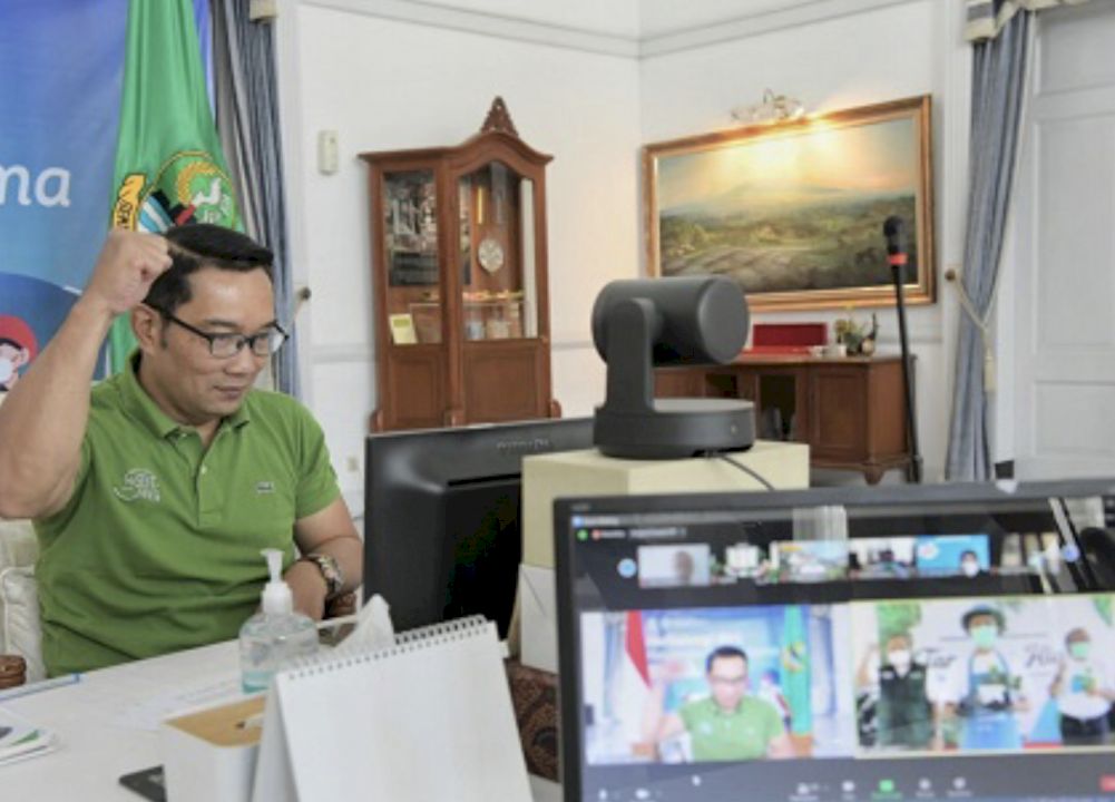 Gubernur Jawa Barat (Jabar) Ridwan Kamil meluncurkan program Petani Milenial Tanaman Hias (PMTH) via konferensi video di Gedung Pakuan, Kota Bandung, Rabu (28/7/2021).