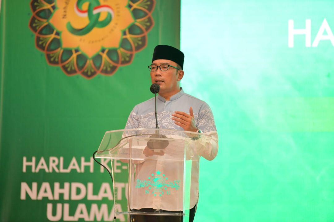 Gubernur Jawa Barat M Ridwan Kamil memberikan sambutan dalam acara Harlah Ke-99 Nahdlatul Ulama di Sultan Raja Hotel, Kabupaten Bandung, Kamis (10/3/2022)