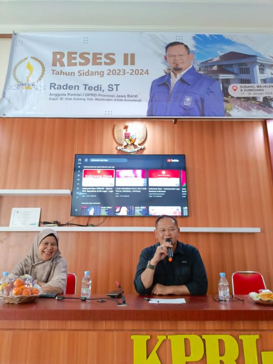 Raden Tedi saat Reses II Tahun Sidang 2023-2024 di Regol Wetan Kec. Sumedang Selatan, 23/01/2024
