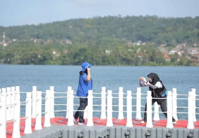 spot foto selfie bagi pengunjung Di Objek wisata Situ Gede