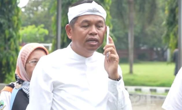 Gubernur Jabar Dedi Mulyadi saat sidak ke SMKN 2 Subang, 3/4.